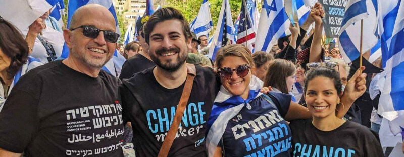 Activists at J Street rally